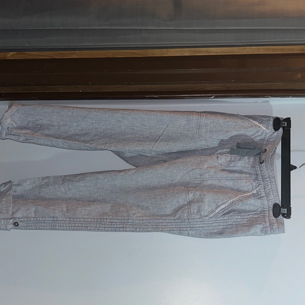 Women's Gray Casual Capris